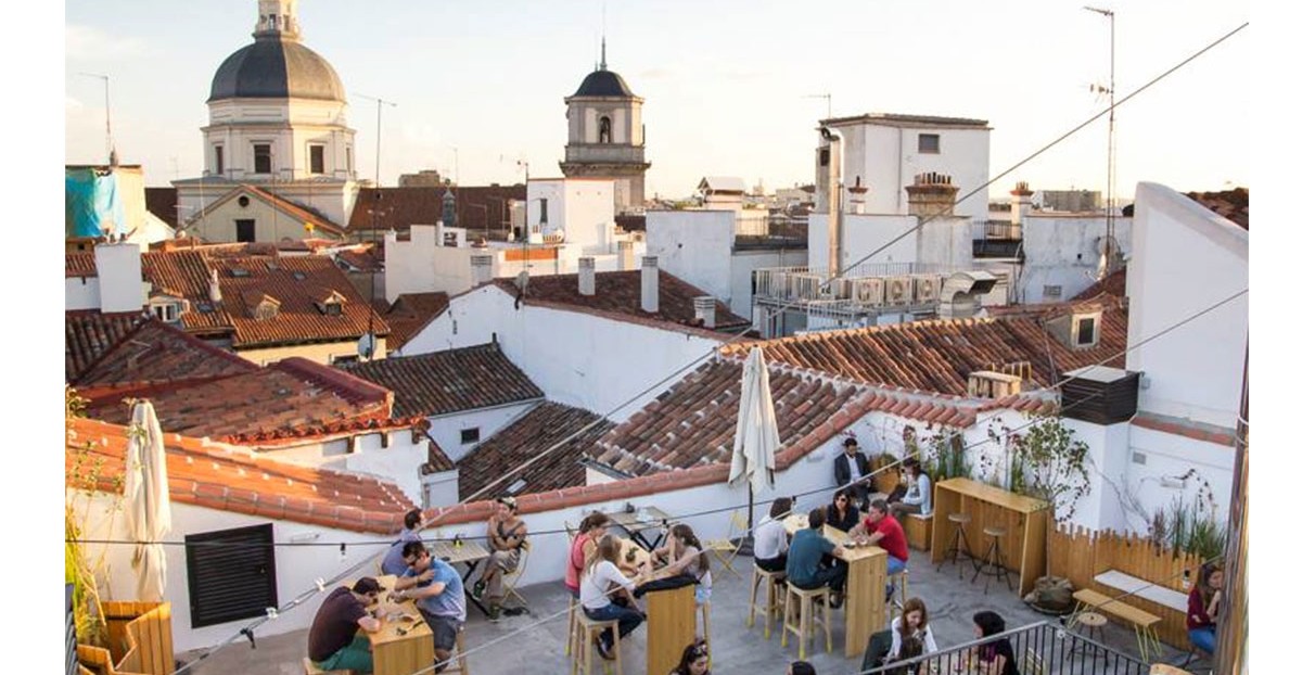 Hostel Madrid - Foto terraza desde arriba - The Hat